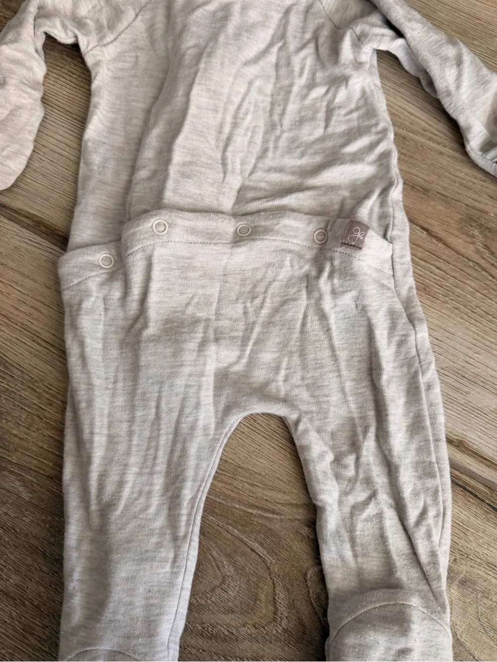 Kids Neutral Gray Long Sleeve Footed Pajamas - Soft Zipper Sleepwear